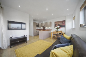 Modern 2 bed Apartment by Tower Bridge London Bridge